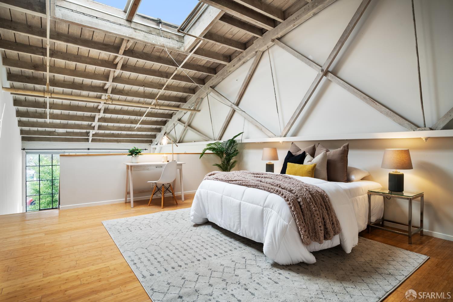 Detail Gallery Image 12 of 24 For 1018 4th Ave #120,  Oakland,  CA 94606 - 1 Beds | 1 Baths