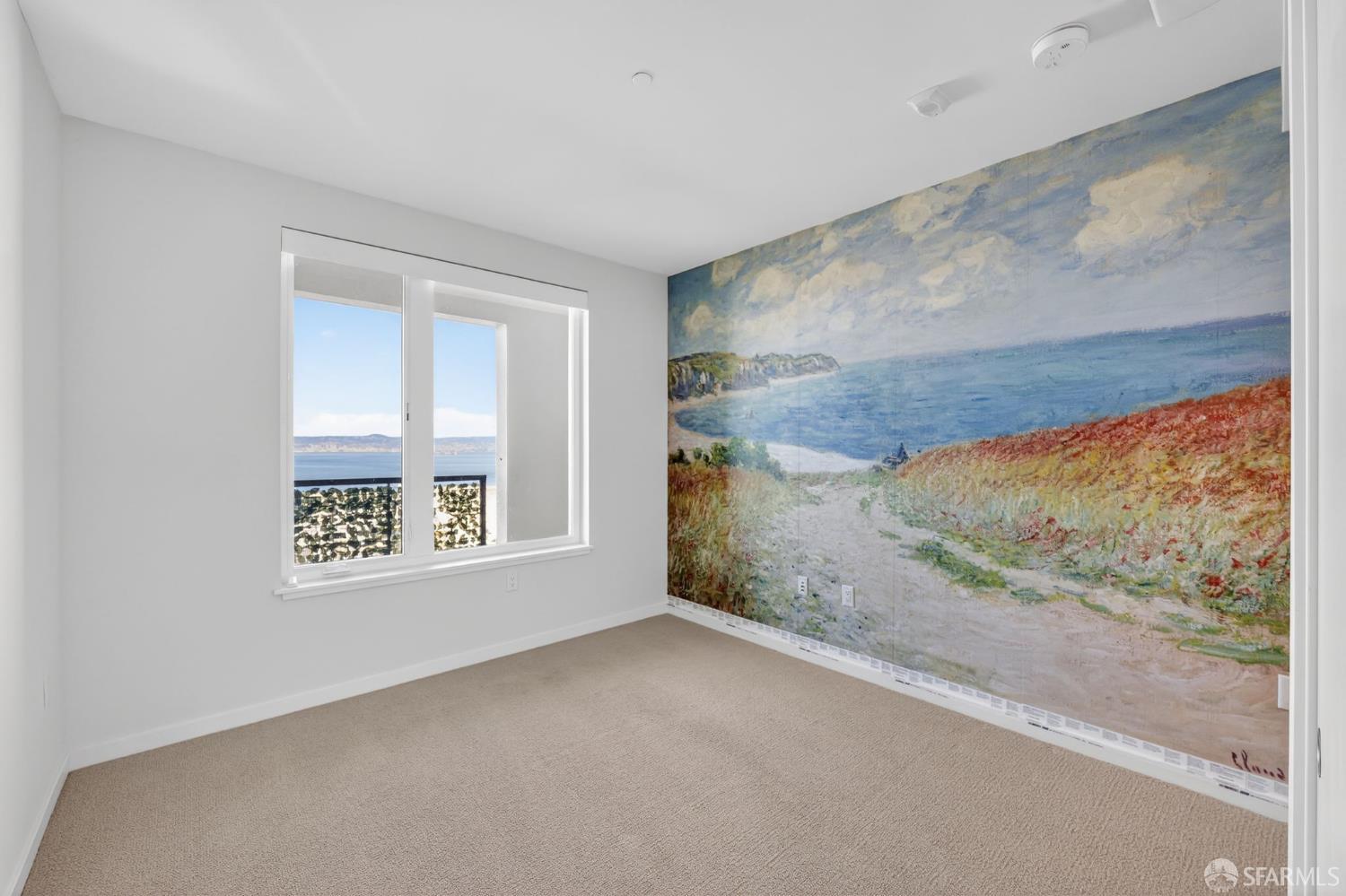 Detail Gallery Image 23 of 33 For 10 Innes Ct #401,  San Francisco,  CA 94124 - 3 Beds | 2 Baths