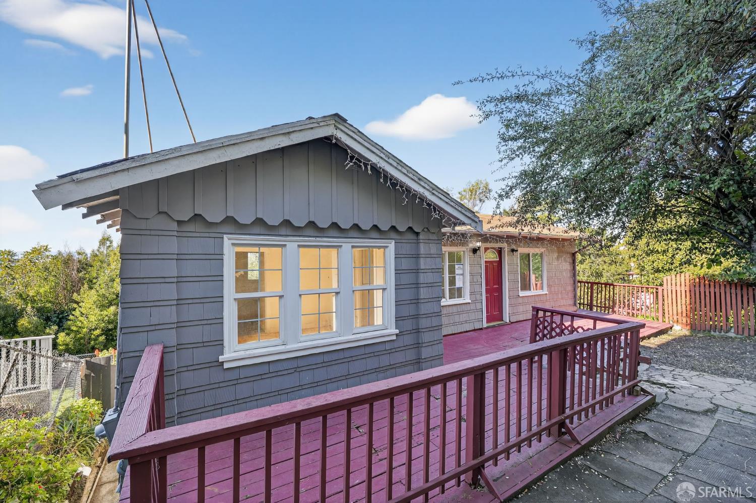 Front Image Thumbnail for SF426095142