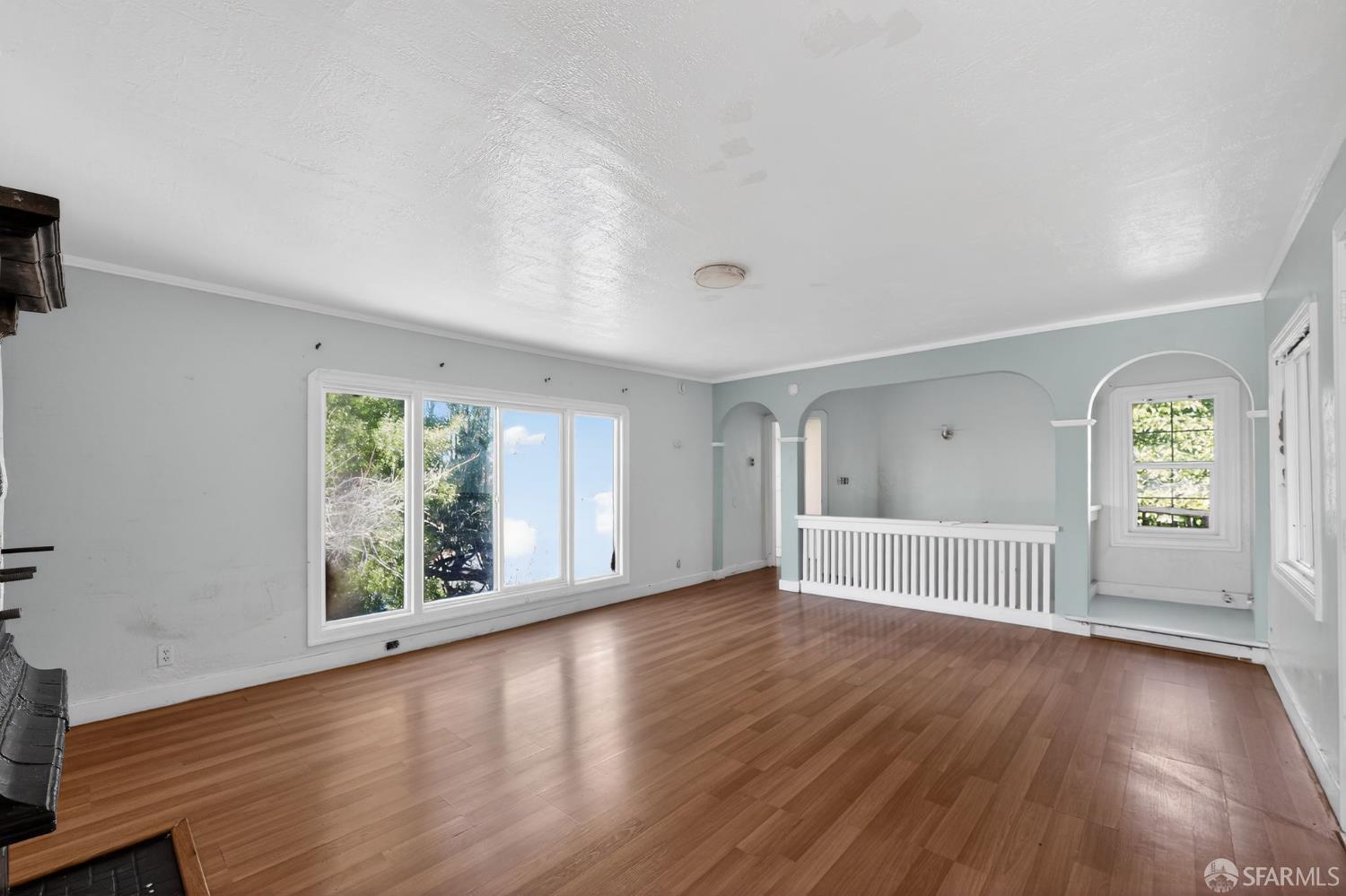 Detail Gallery Image 5 of 39 For 9117 Burr St, Oakland,  CA 94605 - 3 Beds | 2 Baths