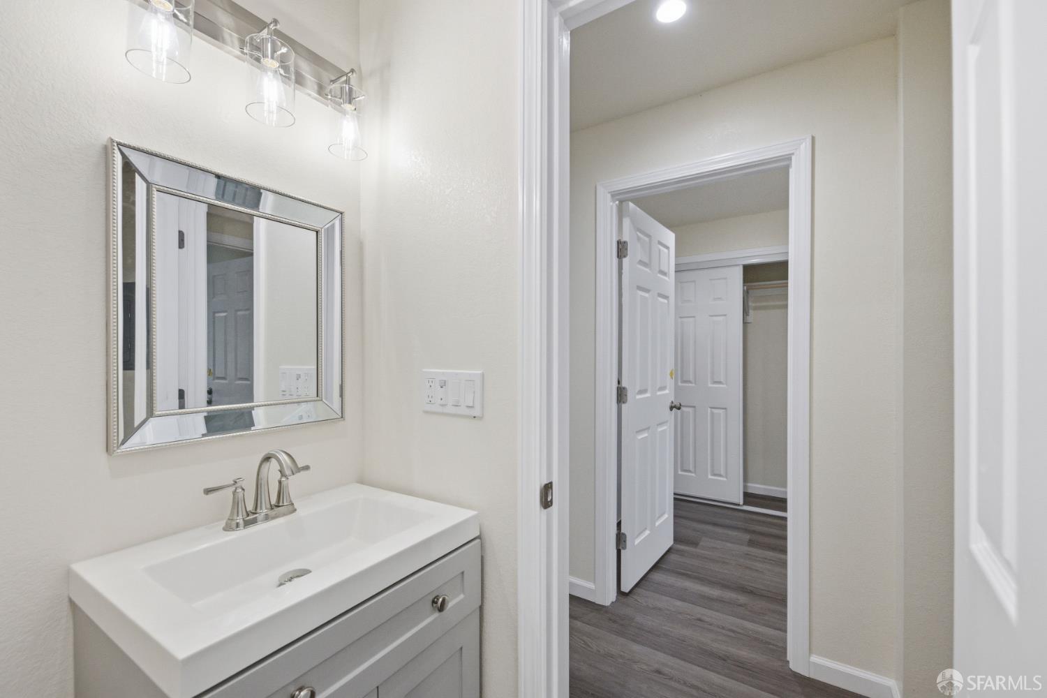 Detail Gallery Image 9 of 13 For 1942 Peggy Dr a,  Pleasant Hill,  CA 94523 - 2 Beds | 1 Baths