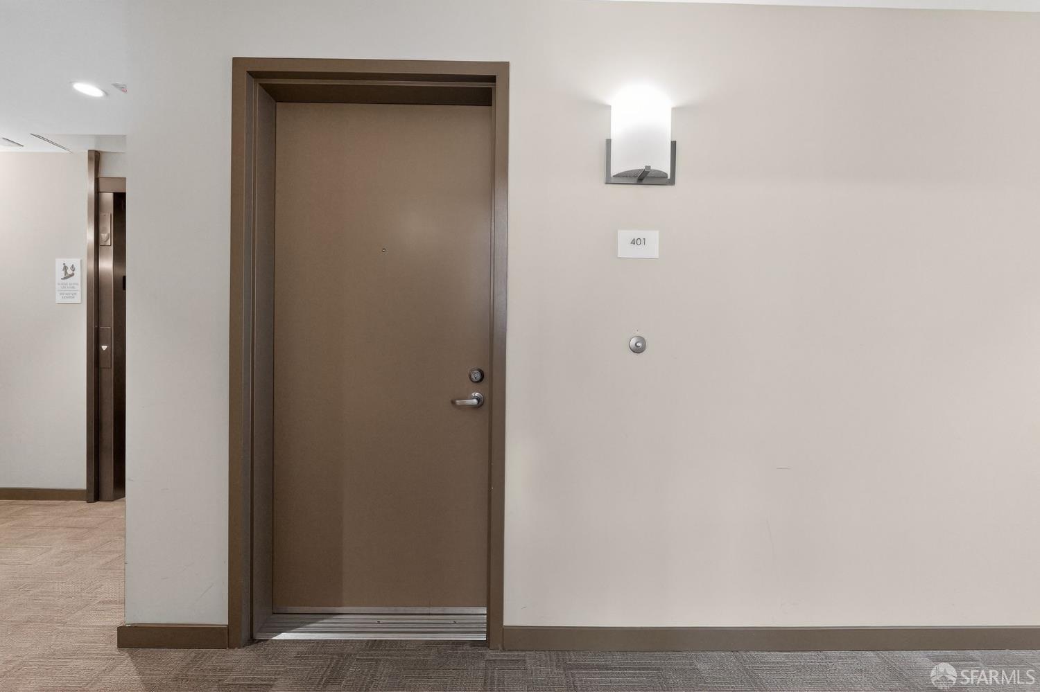 Detail Gallery Image 2 of 33 For 10 Innes Ct #401,  San Francisco,  CA 94124 - 3 Beds | 2 Baths