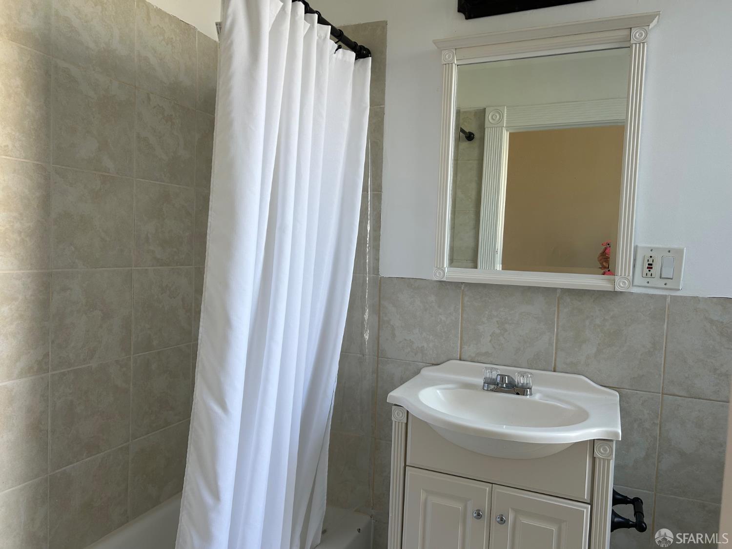 Detail Gallery Image 43 of 48 For 106 Sadowa St, San Francisco,  CA 94112 - – Beds | – Baths