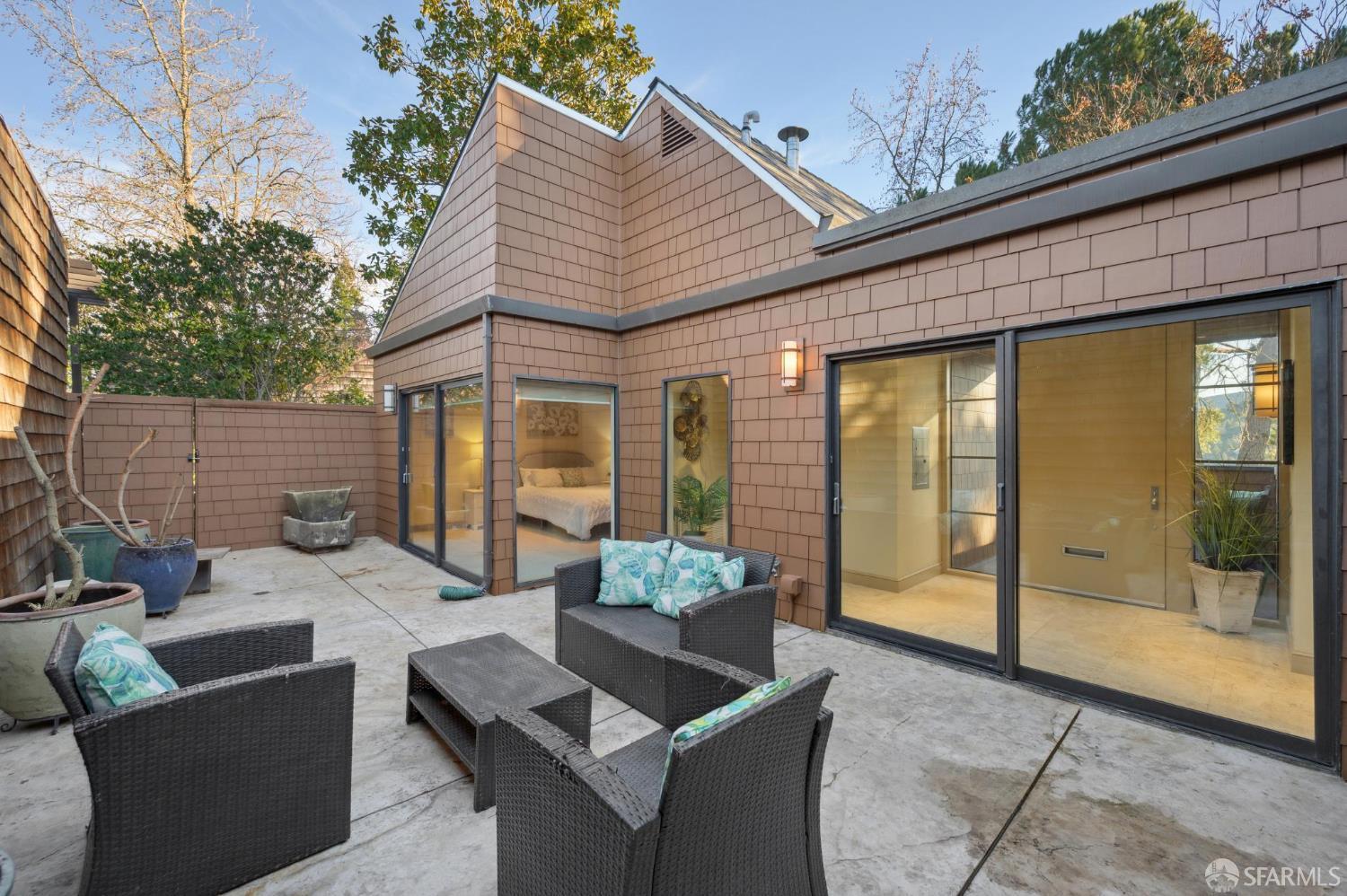 Detail Gallery Image 49 of 54 For 214 the Knoll, Orinda,  CA 94563 - 3 Beds | 3 Baths