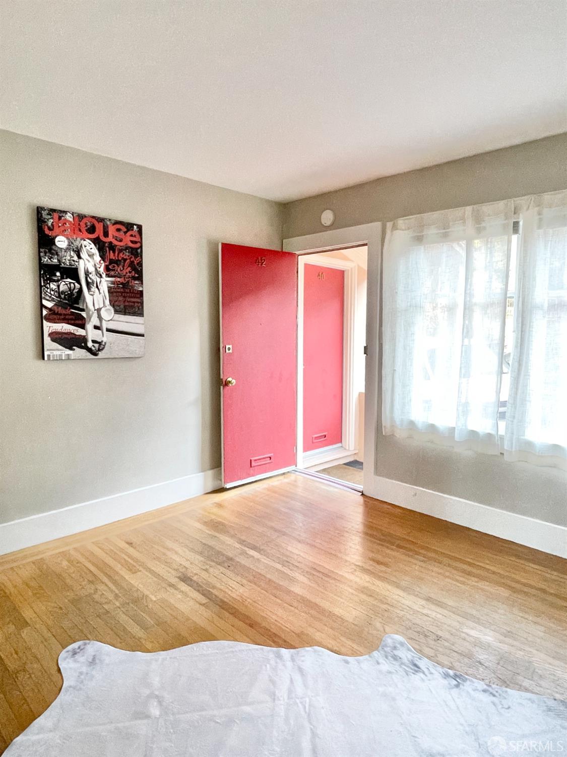 Detail Gallery Image 2 of 26 For 42 Seward St, San Francisco,  CA 94114 - 1 Beds | 1 Baths