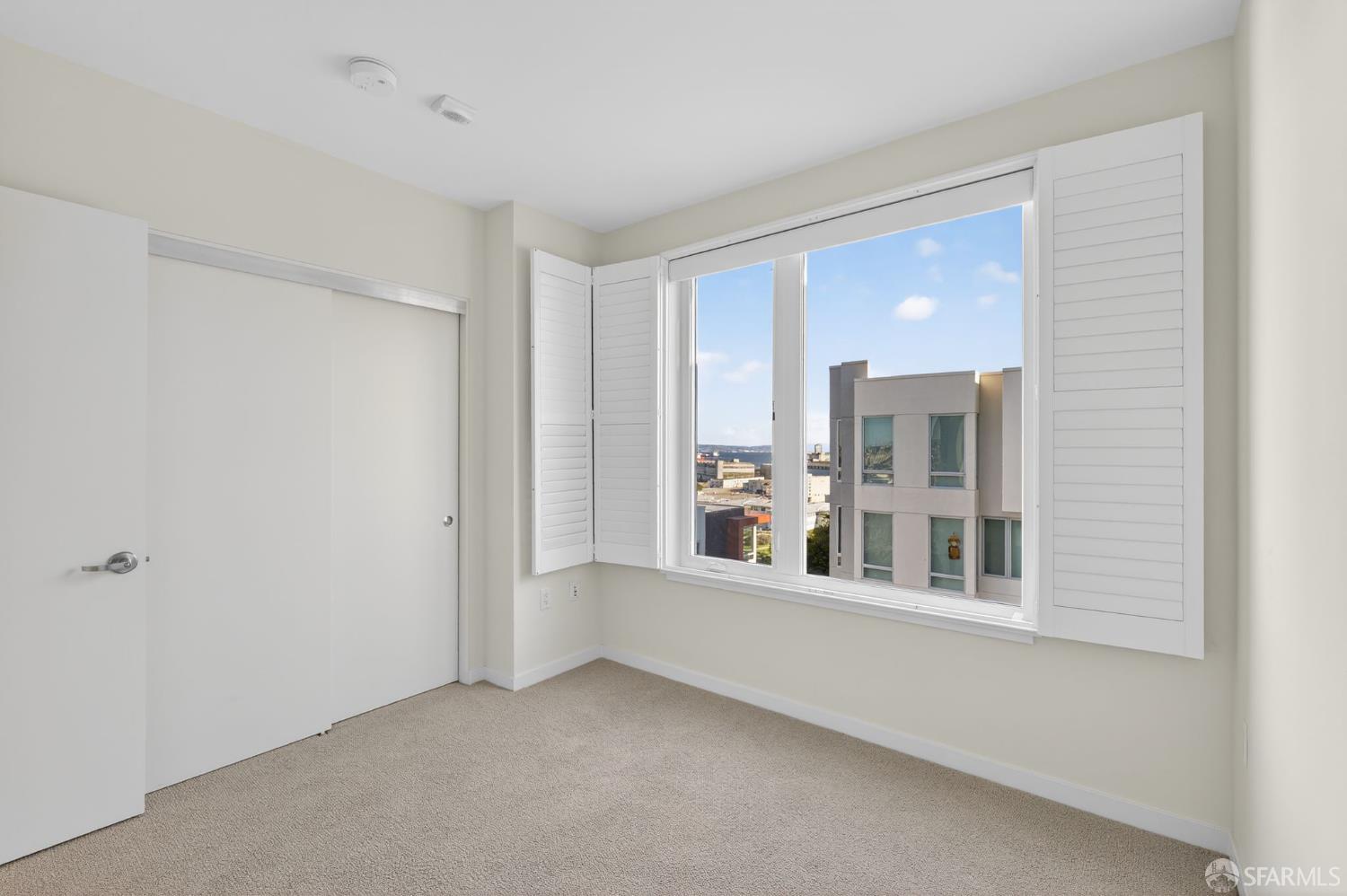 Detail Gallery Image 27 of 33 For 10 Innes Ct #401,  San Francisco,  CA 94124 - 3 Beds | 2 Baths