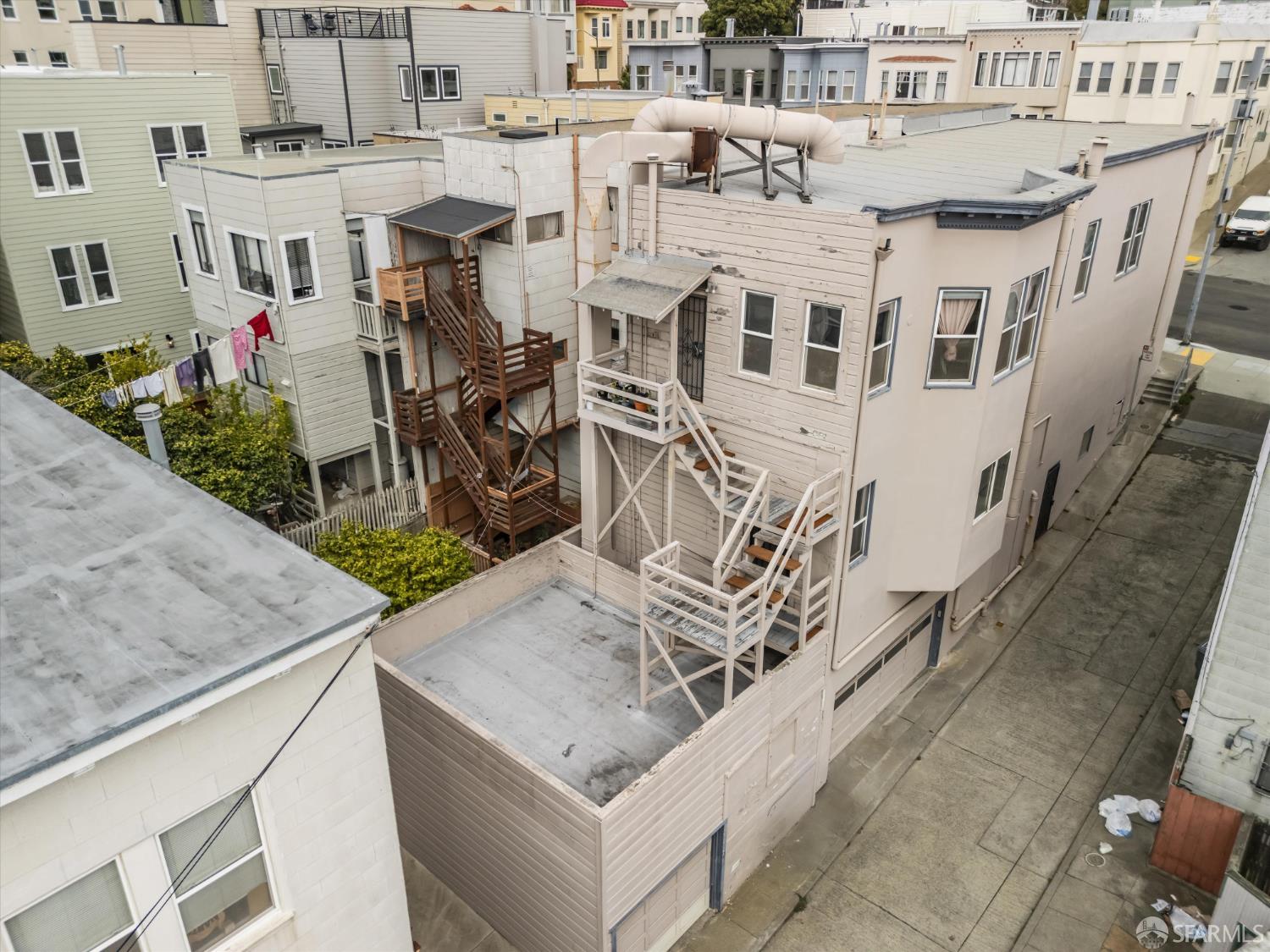 Detail Gallery Image 27 of 72 For 1733 Leavenworth St, San Francisco,  CA 94109 - – Beds | – Baths