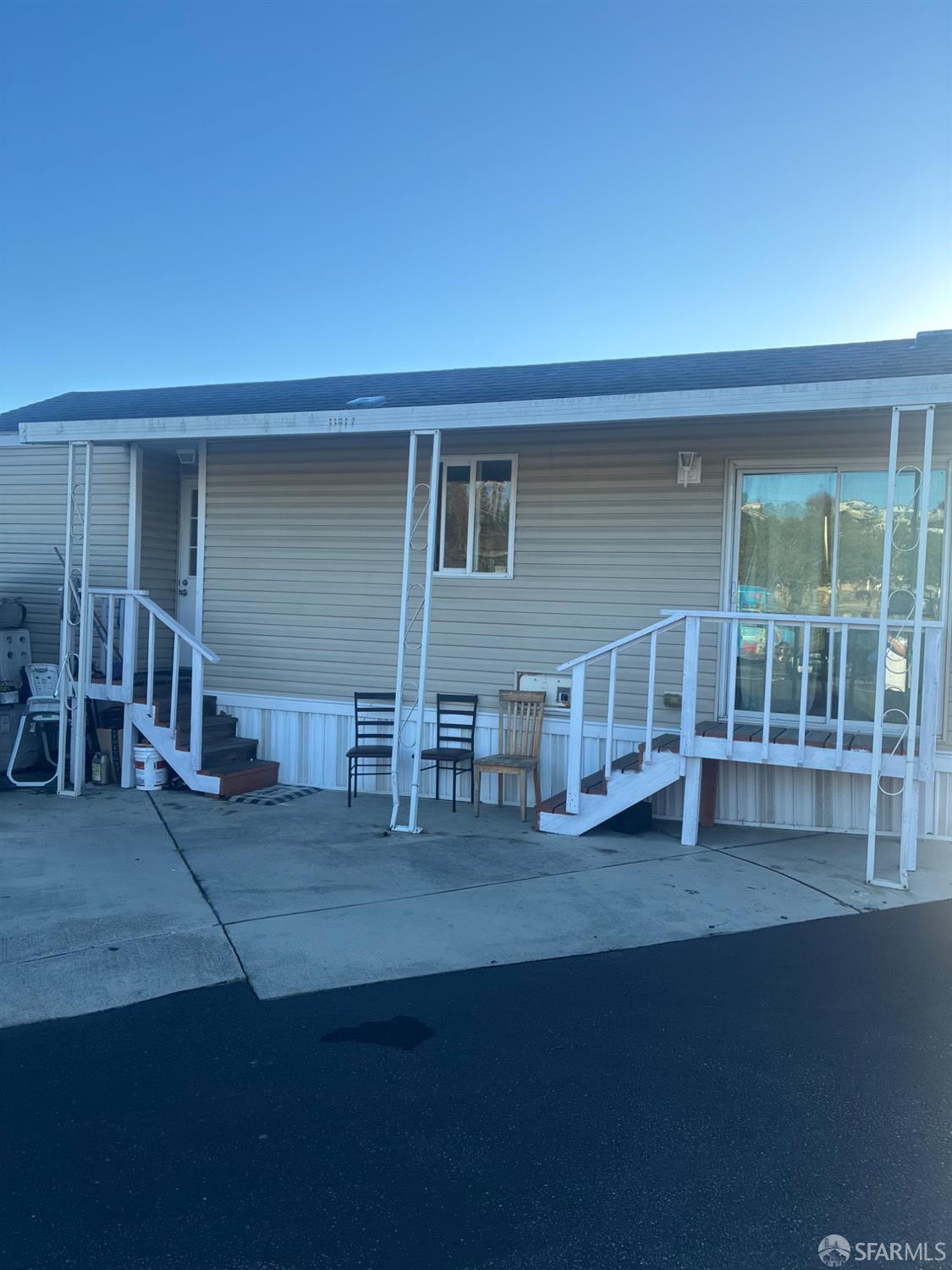 Detail Gallery Image 2 of 4 For 1700 El Camino Real 2-1, South San Francisco,  CA 94080 - 1 Beds | 1 Baths