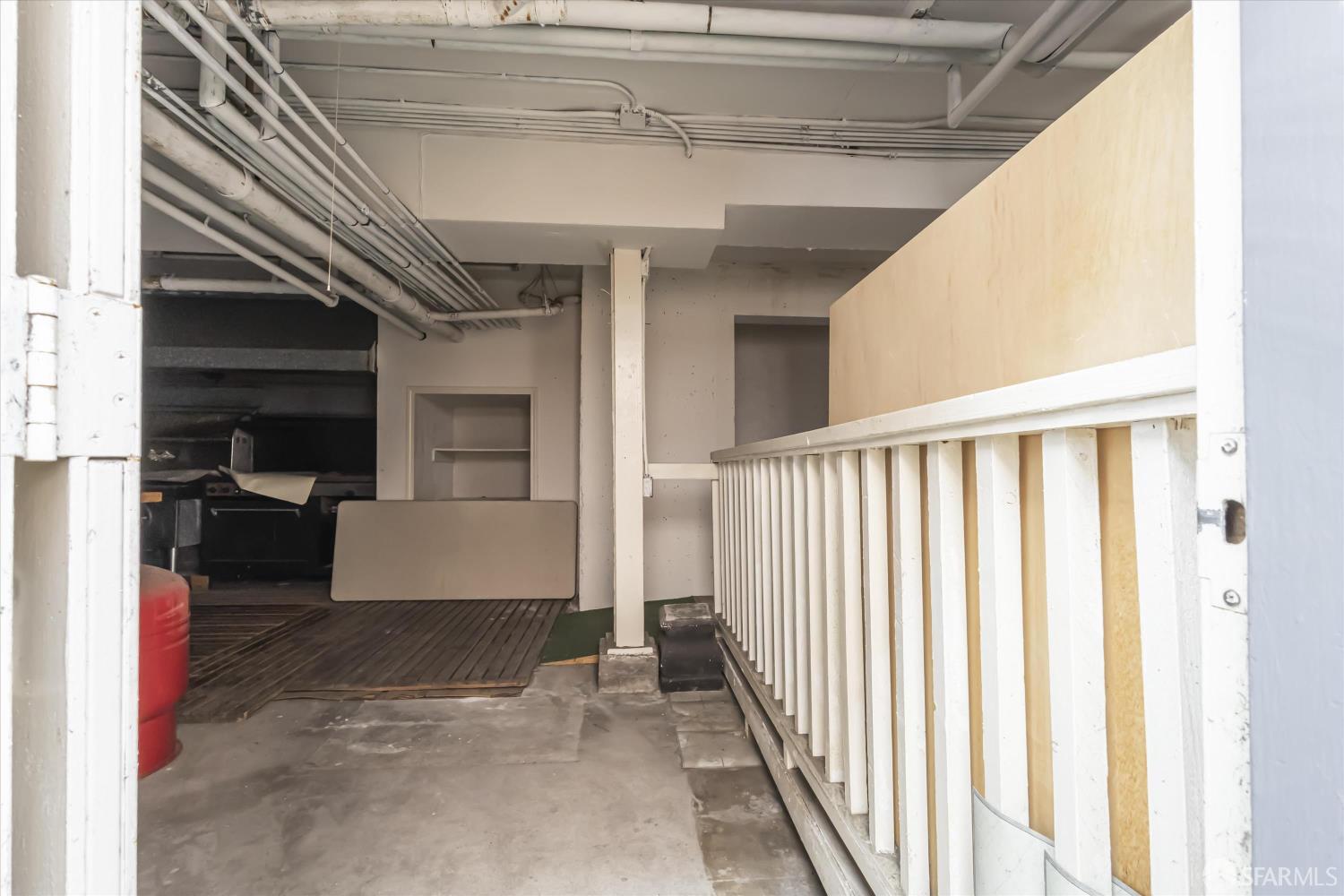 Detail Gallery Image 49 of 72 For 1733 Leavenworth St, San Francisco,  CA 94109 - – Beds | – Baths