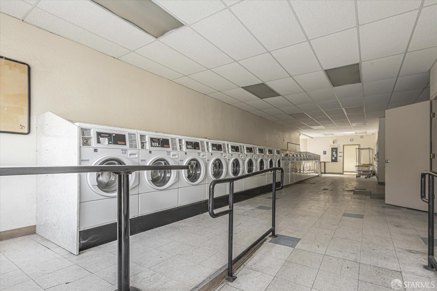 Detail Gallery Image 35 of 72 For 1733 Leavenworth St, San Francisco,  CA 94109 - – Beds | – Baths