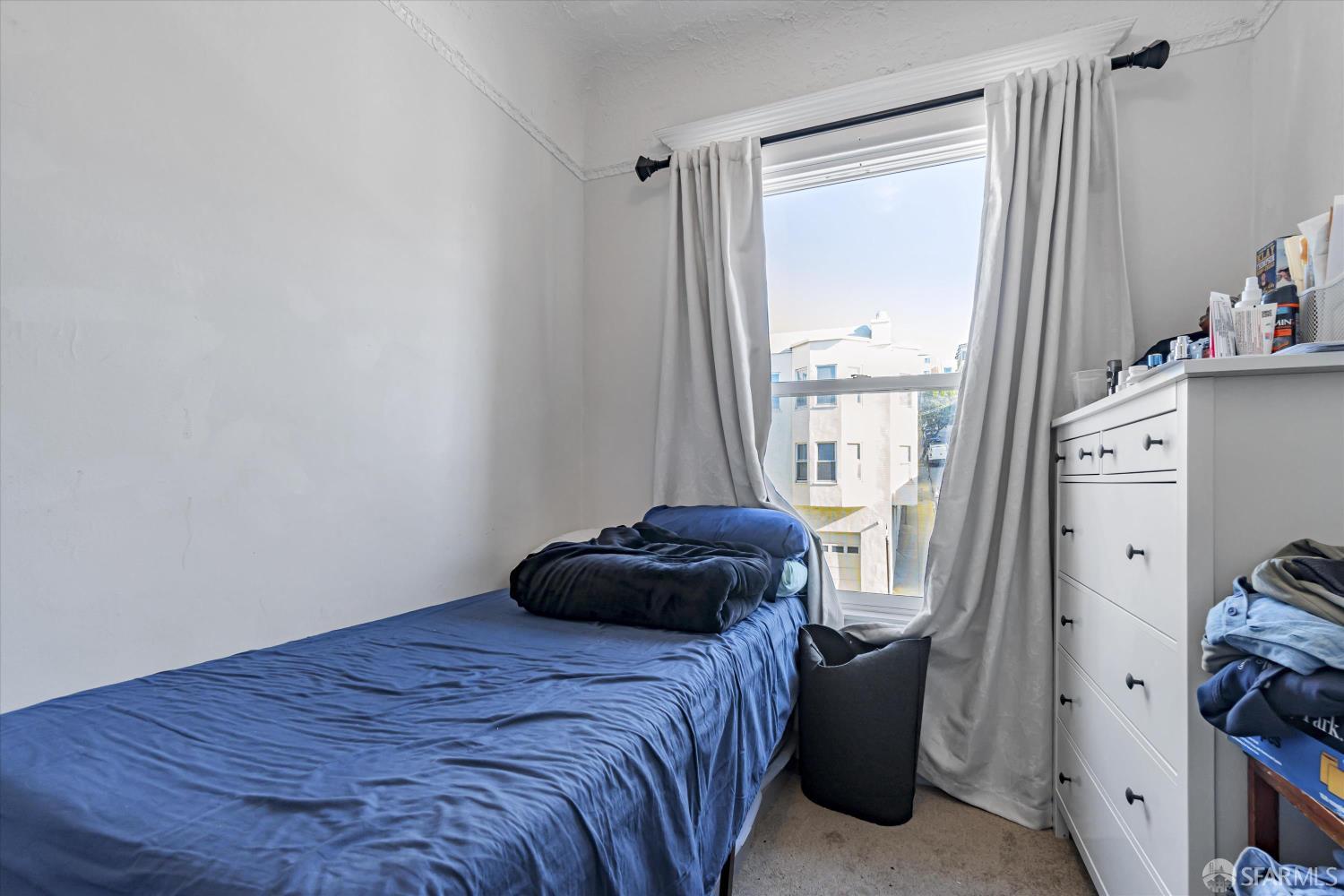 Detail Gallery Image 5 of 72 For 1733 Leavenworth St, San Francisco,  CA 94109 - – Beds | – Baths