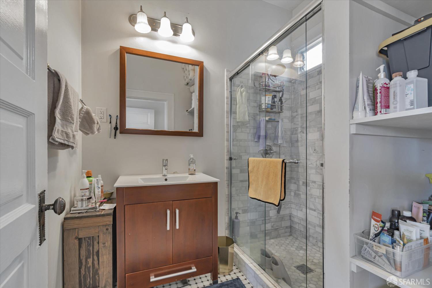 Detail Gallery Image 21 of 72 For 1733 Leavenworth St, San Francisco,  CA 94109 - – Beds | – Baths