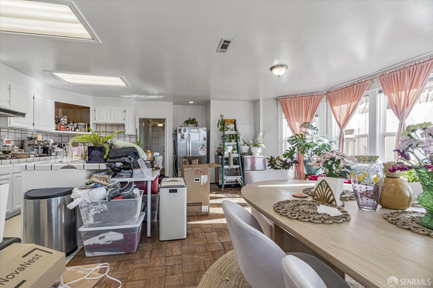 Detail Gallery Image 13 of 72 For 1733 Leavenworth St, San Francisco,  CA 94109 - – Beds | – Baths