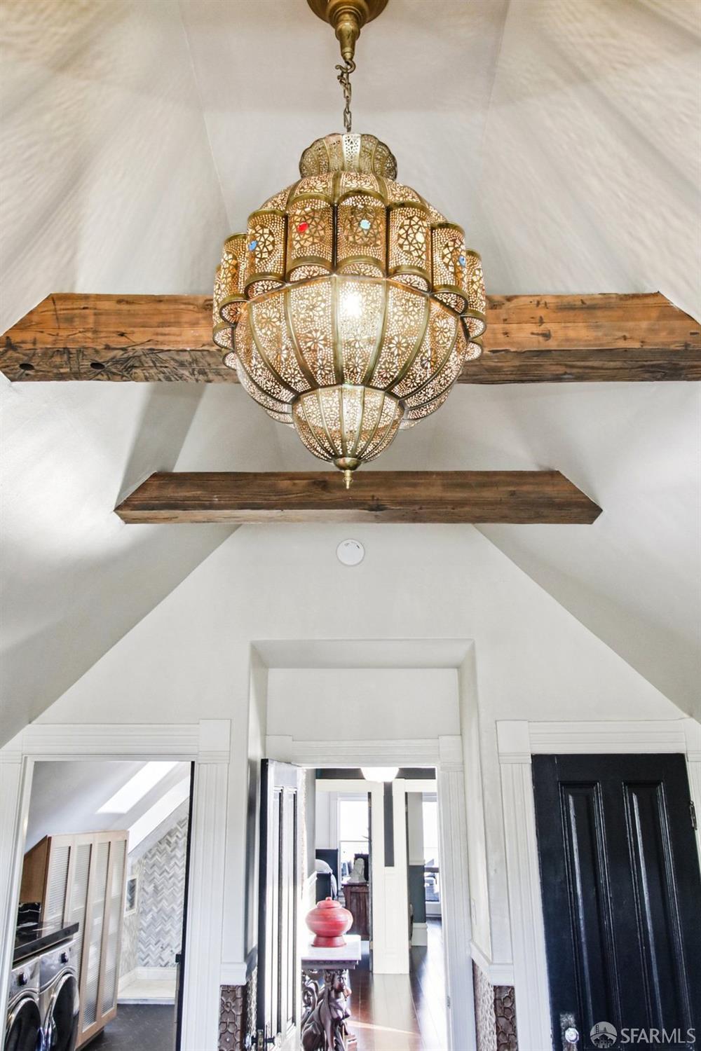 Detail Gallery Image 35 of 99 For 560 Lyon St, San Francisco,  CA 94117 - 5 Beds | 3/1 Baths