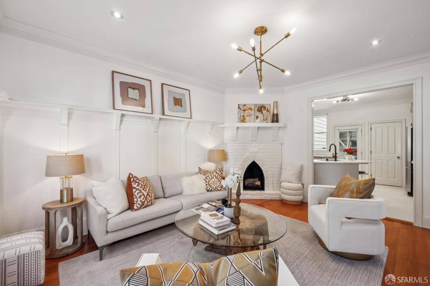 Photo #4: 426094981 Listing: Photo #4