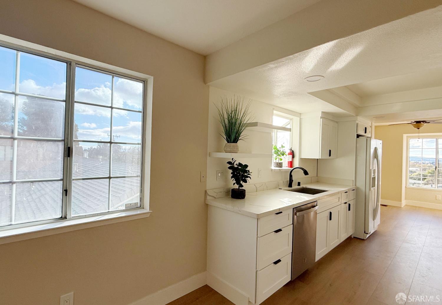 Detail Gallery Image 4 of 31 For 1440 Yuba Ave, San Pablo,  CA 94806 - 3 Beds | 2/1 Baths
