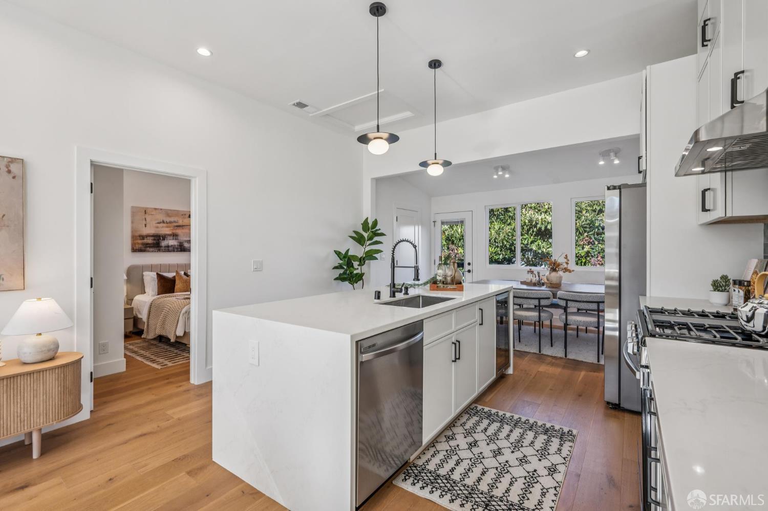 Detail Gallery Image 20 of 55 For 1439 Silver Ave, San Francisco,  CA 94134 - 2 Beds | 2 Baths