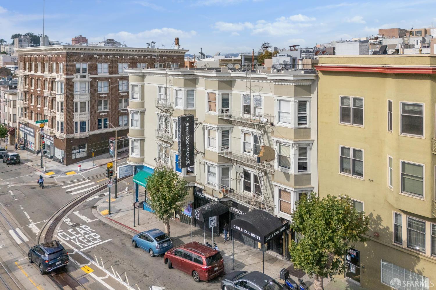 Detail Gallery Image 5 of 9 For 1388 California St, San Francisco,  CA 94109 - – Beds | – Baths