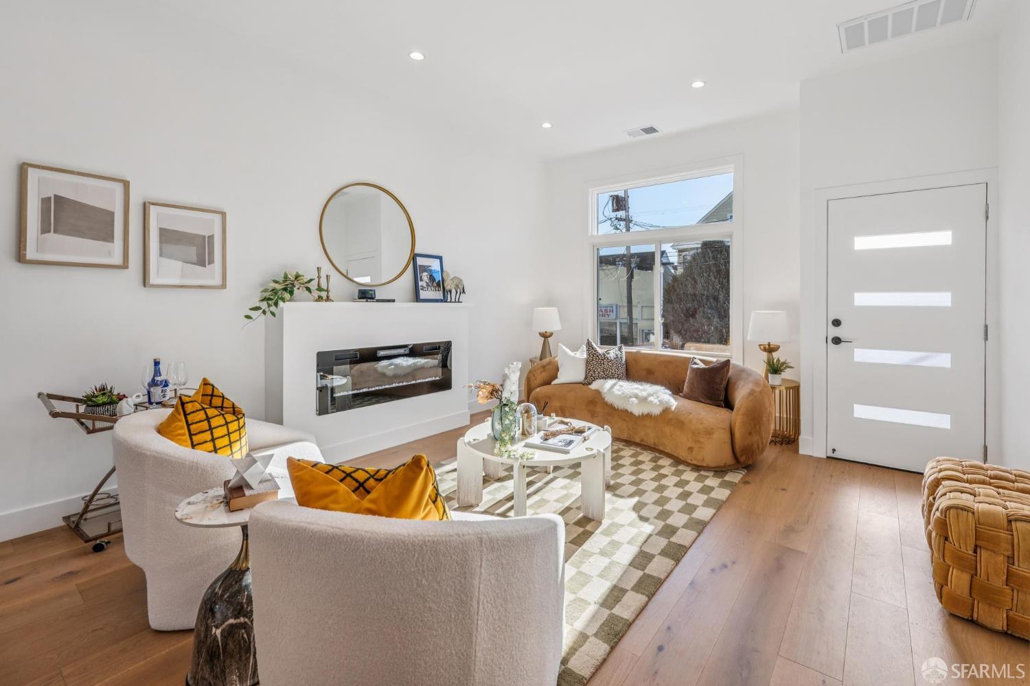 Detail Gallery Image 2 of 55 For 1439 Silver Ave, San Francisco,  CA 94134 - 2 Beds | 2 Baths