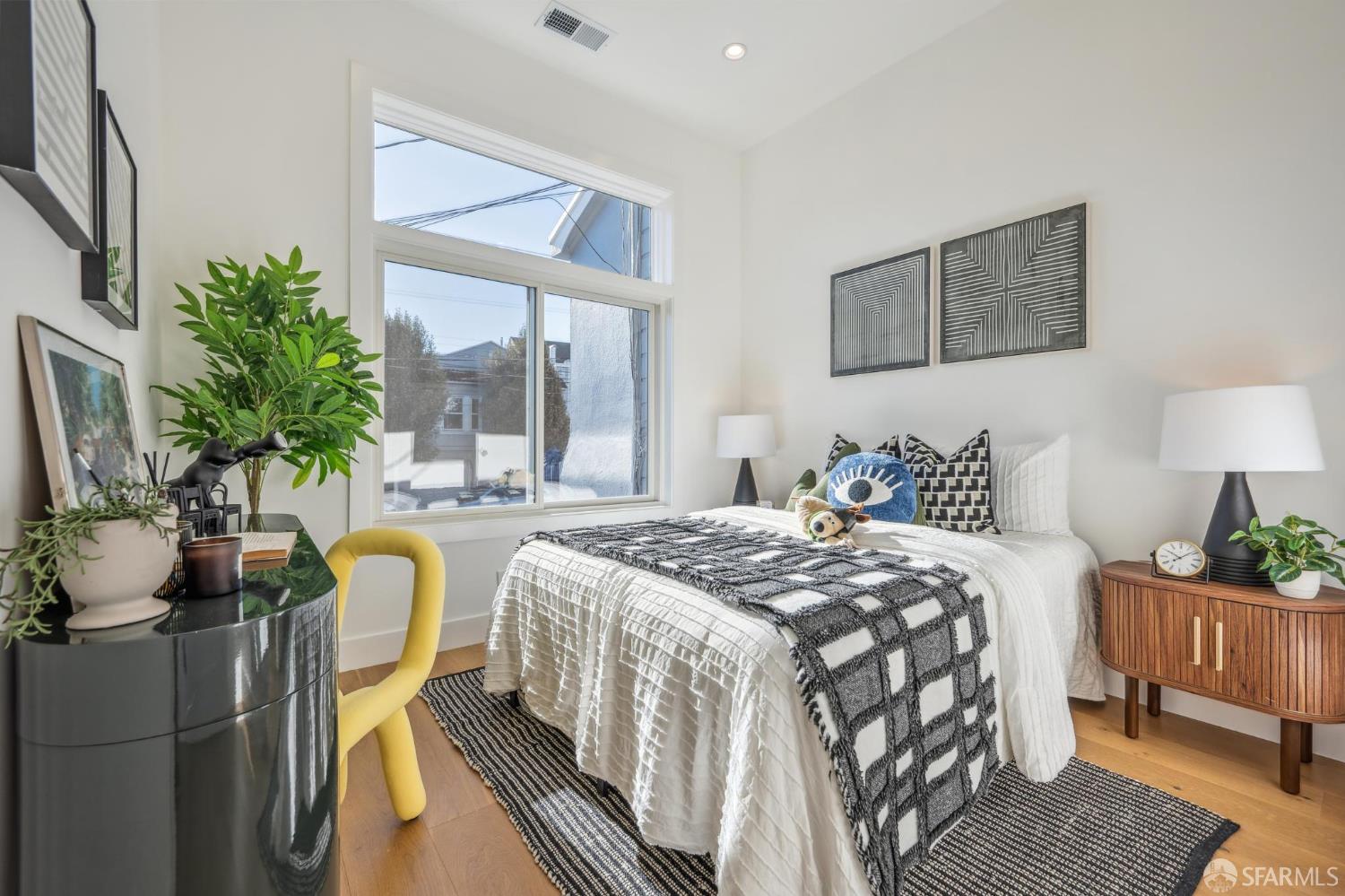 Detail Gallery Image 28 of 55 For 1439 Silver Ave, San Francisco,  CA 94134 - 2 Beds | 2 Baths