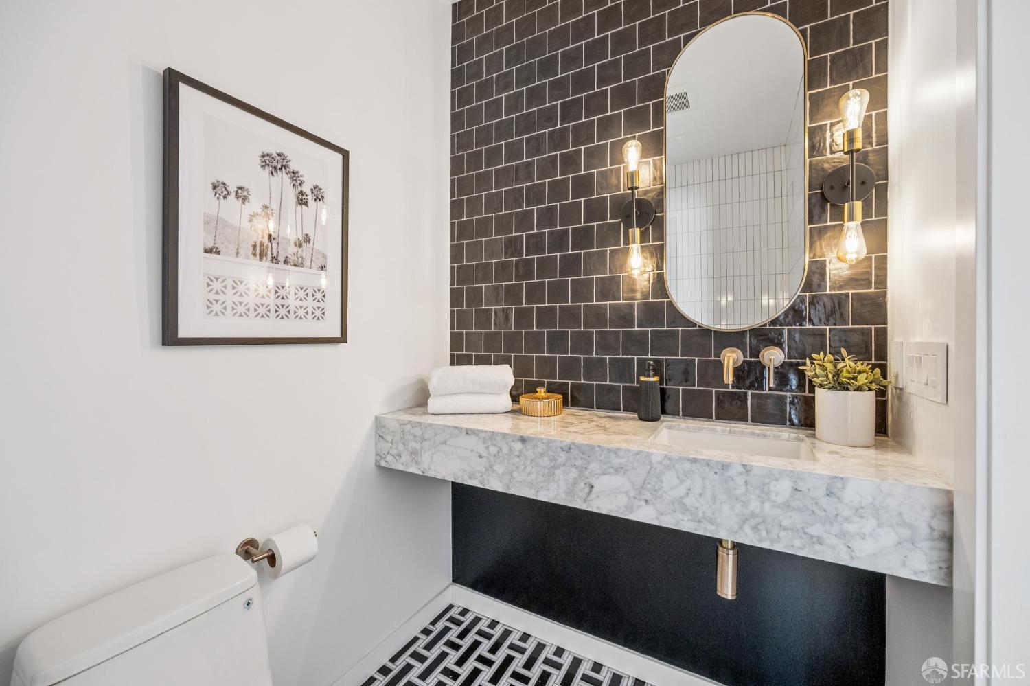 Detail Gallery Image 26 of 50 For 3821 23rd St, San Francisco,  CA 94114 - 3 Beds | 3 Baths