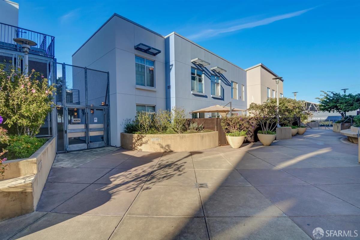 451 Kansas Street # 571