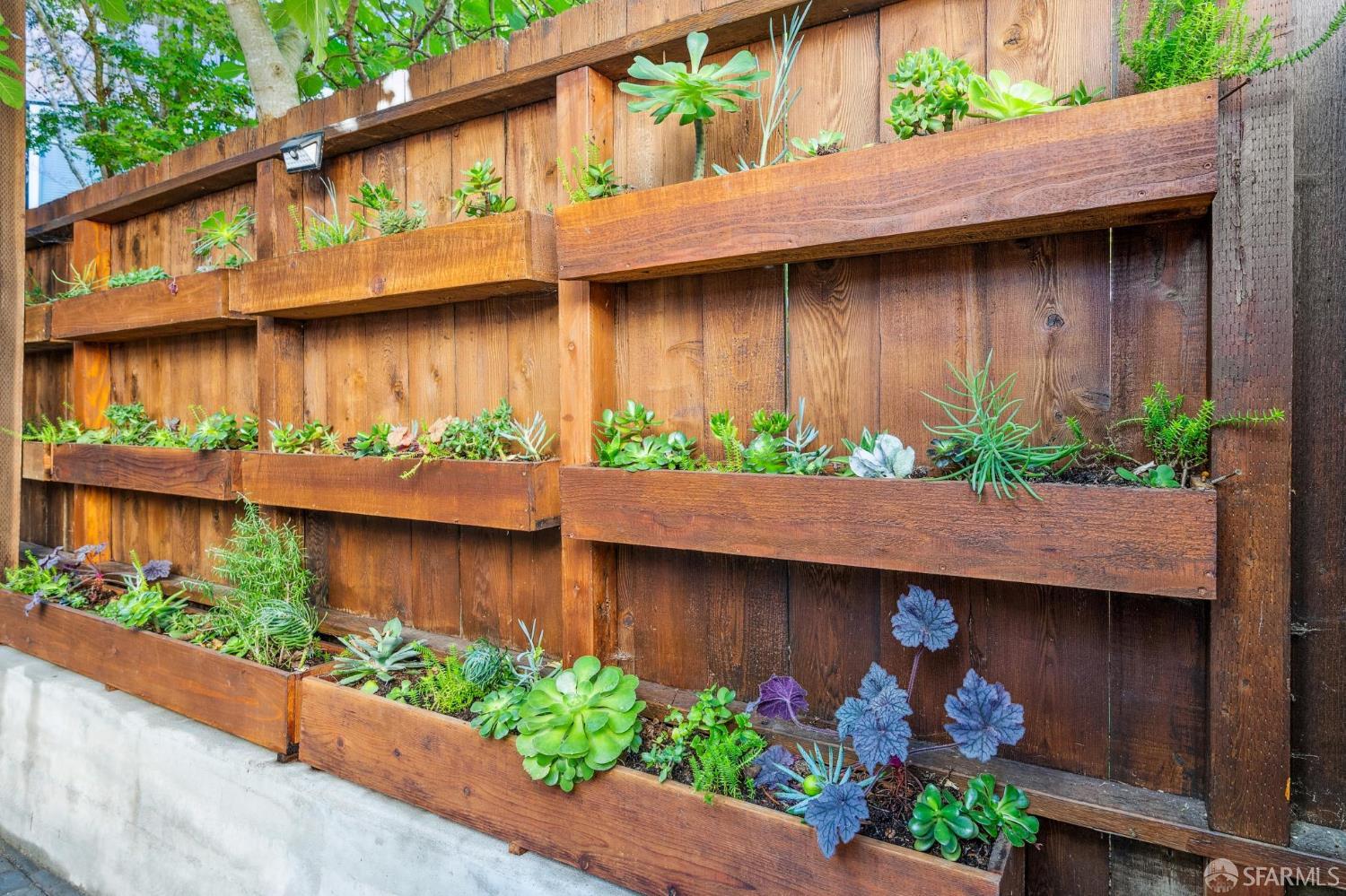 Detail Gallery Image 48 of 50 For 3821 23rd St, San Francisco,  CA 94114 - 3 Beds | 3 Baths