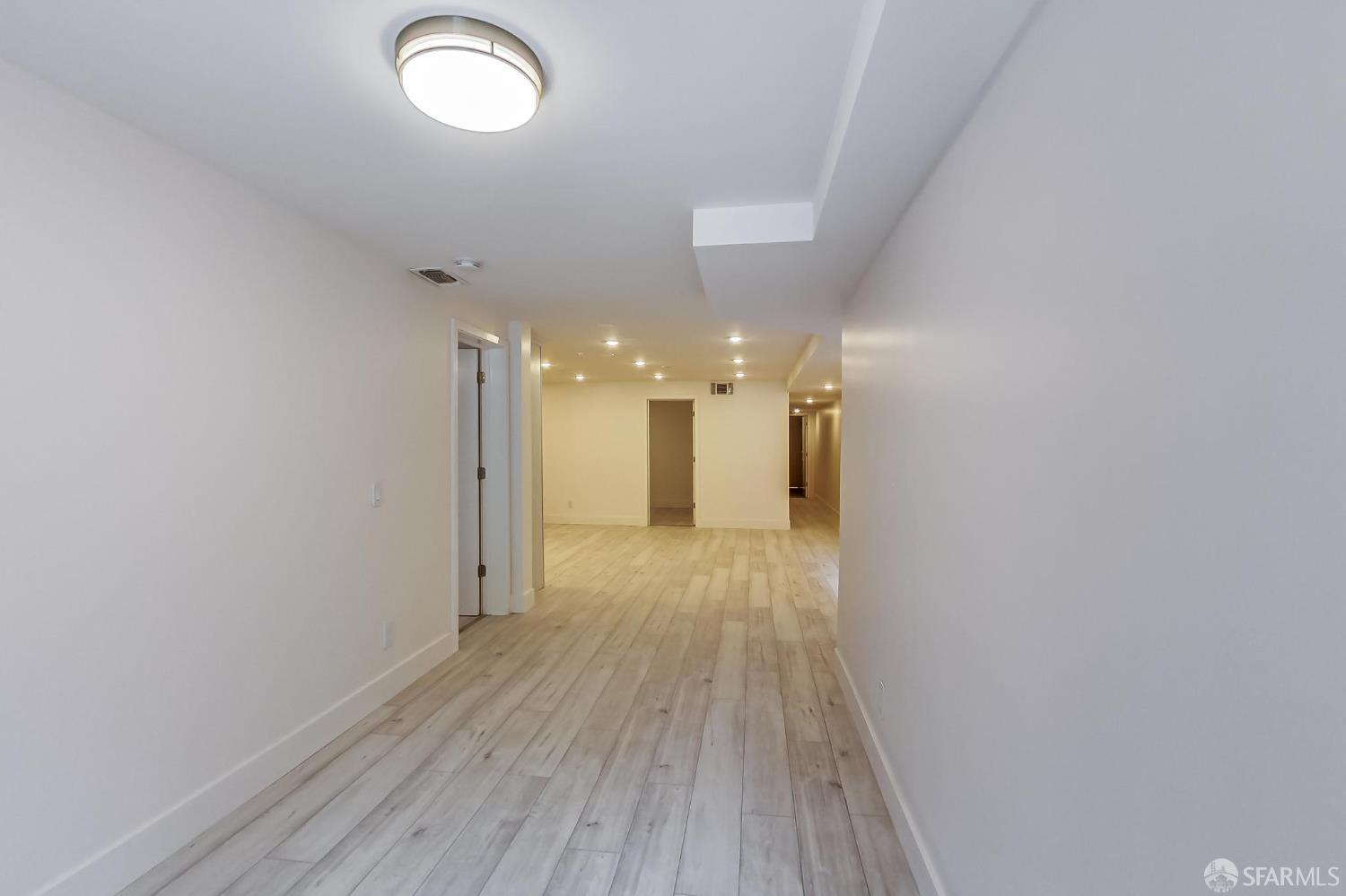 Detail Gallery Image 7 of 17 For 751 Capp St 753a,  San Francisco,  CA 94110 - 5 Beds | 4 Baths