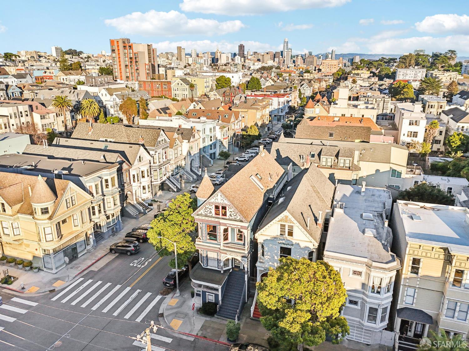 Detail Gallery Image 71 of 99 For 560 Lyon St, San Francisco,  CA 94117 - 5 Beds | 3/1 Baths