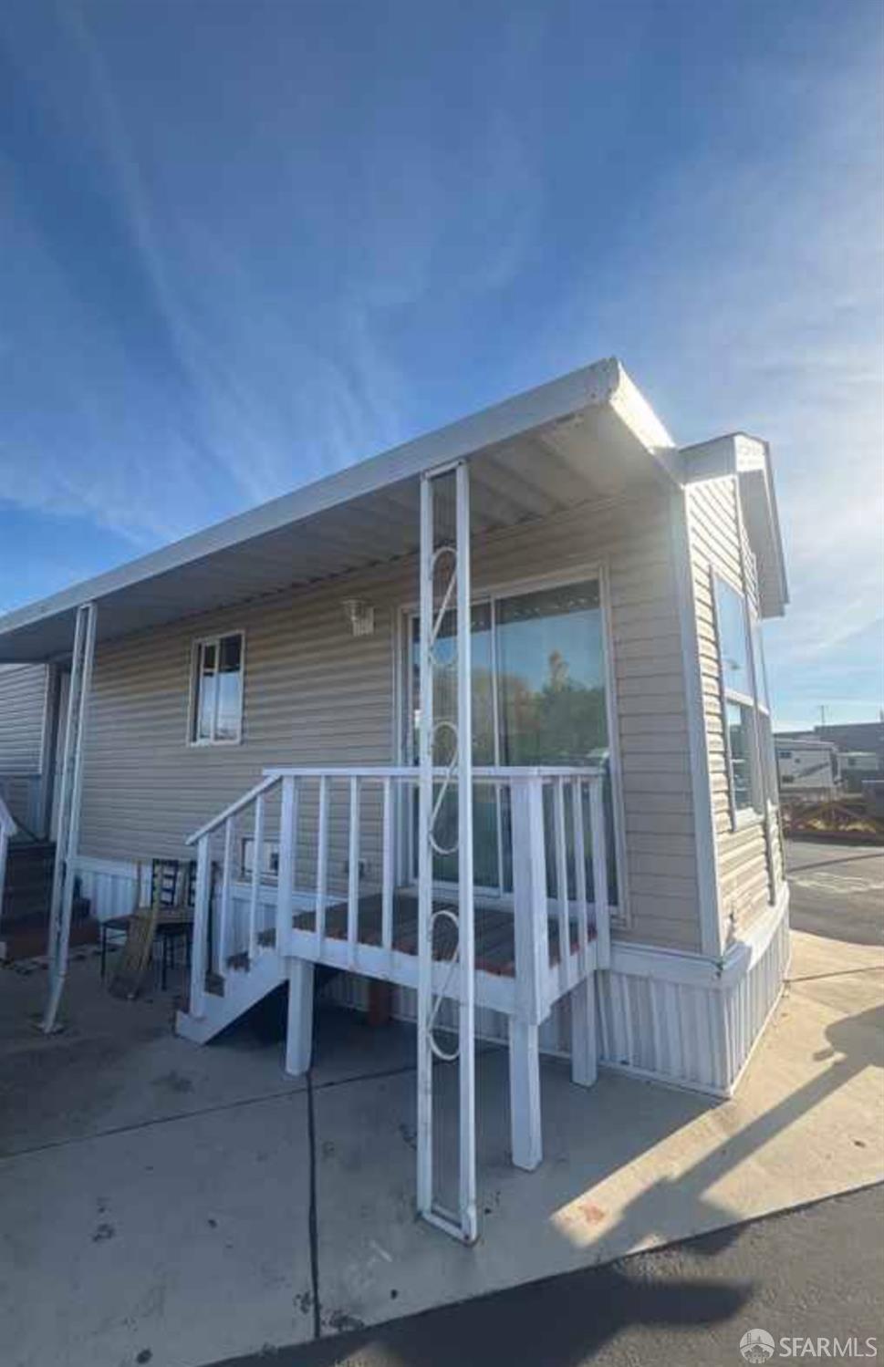 Detail Gallery Image 3 of 4 For 1700 El Camino Real 2-1, South San Francisco,  CA 94080 - 1 Beds | 1 Baths