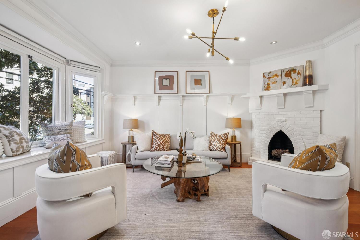 Photo #3: 426094981 Listing: Photo #3