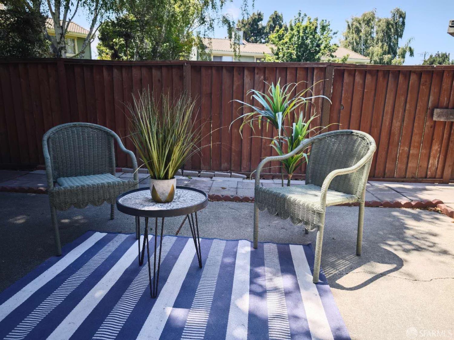 Detail Gallery Image 32 of 41 For 113 Westgate Cir, San Pablo,  CA 94806 - 2 Beds | 1/1 Baths