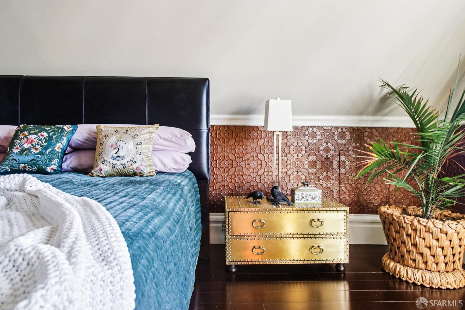 Detail Gallery Image 38 of 99 For 560 Lyon St, San Francisco,  CA 94117 - 5 Beds | 3/1 Baths