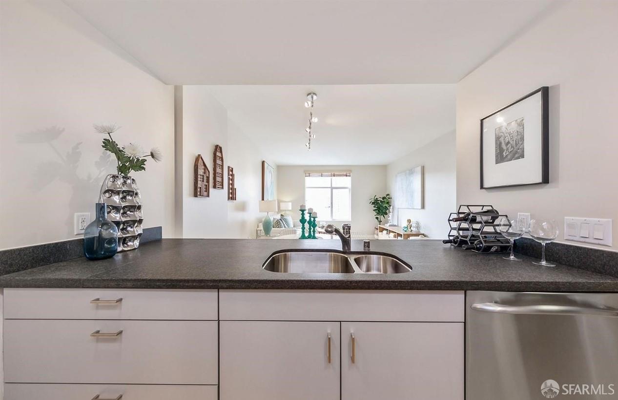 Detail Gallery Image 5 of 30 For 451 Kansas St #571,  San Francisco,  CA 94107 - 1 Beds | 1 Baths