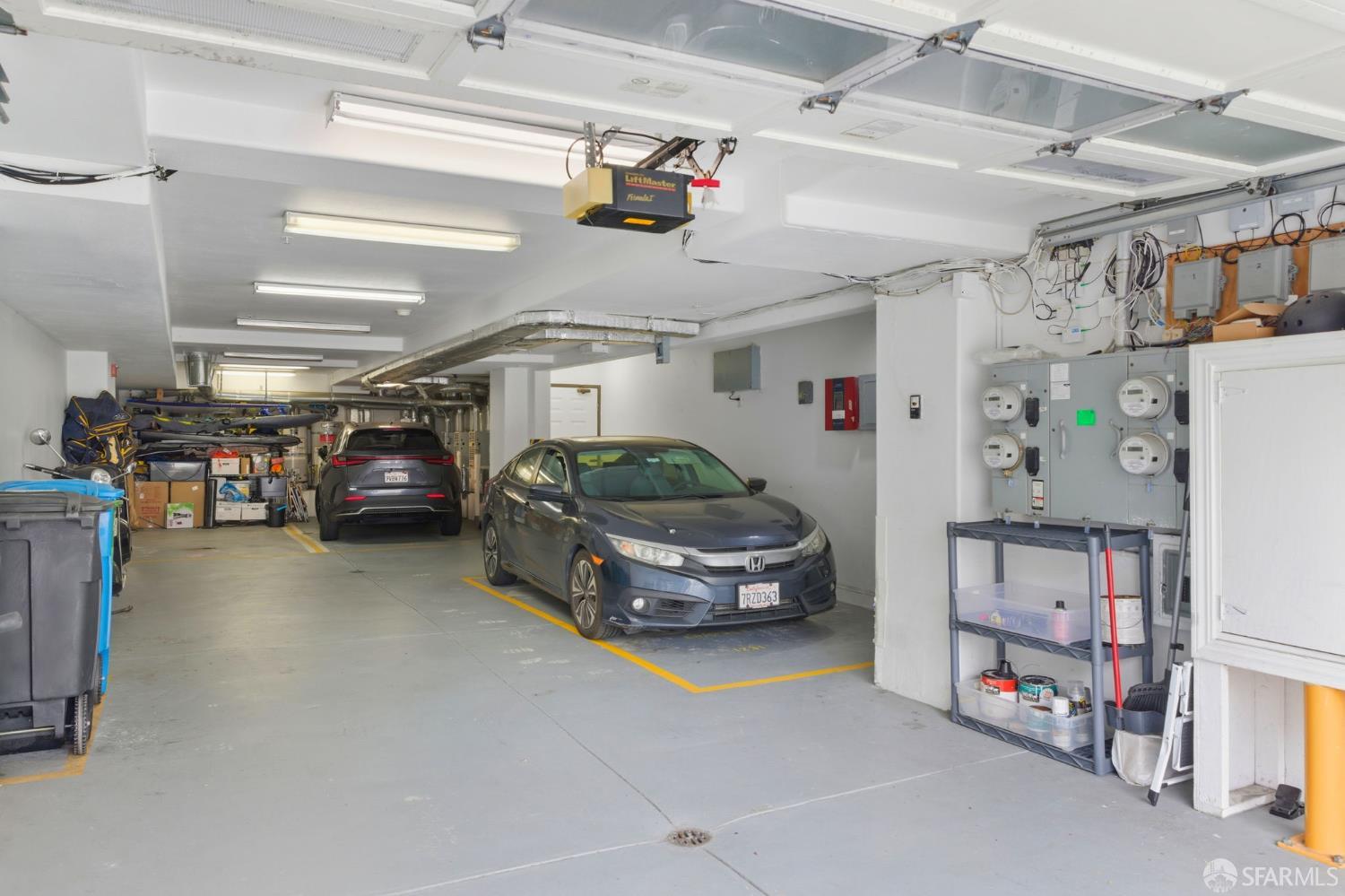 Detail Gallery Image 23 of 31 For 1233 20th Ave, San Francisco,  CA 94122 - 4 Beds | 4 Baths