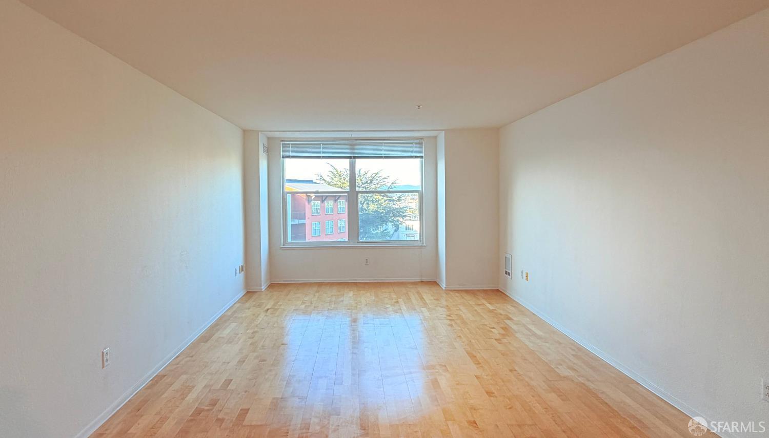 Detail Gallery Image 8 of 22 For 8300 Oceanview Ter #209,  San Francisco,  CA 94132 - 1 Beds | 1 Baths