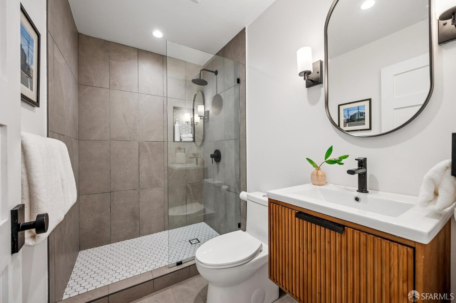 Detail Gallery Image 40 of 50 For 3821 23rd St, San Francisco,  CA 94114 - 3 Beds | 3 Baths