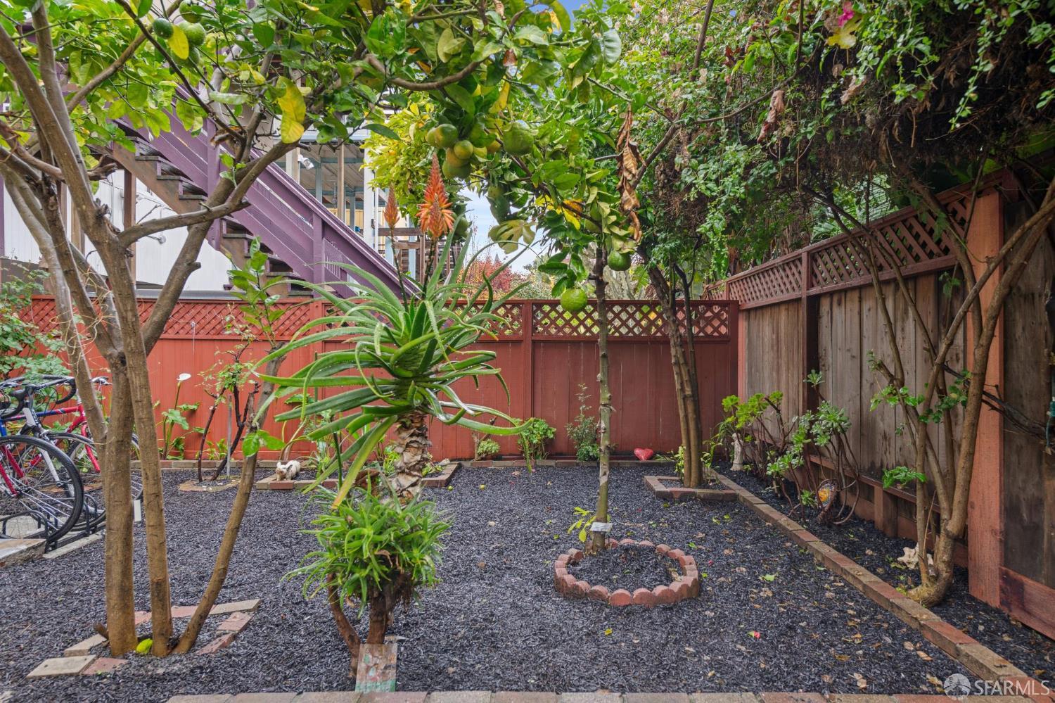 Detail Gallery Image 16 of 17 For 751 Capp St 753a,  San Francisco,  CA 94110 - 5 Beds | 4 Baths