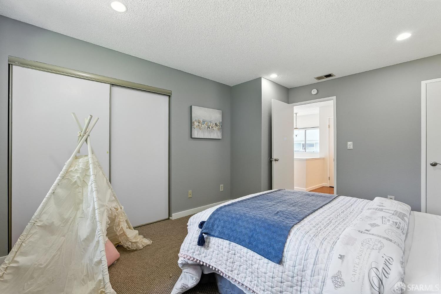 Detail Gallery Image 25 of 41 For 113 Westgate Cir, San Pablo,  CA 94806 - 2 Beds | 1/1 Baths