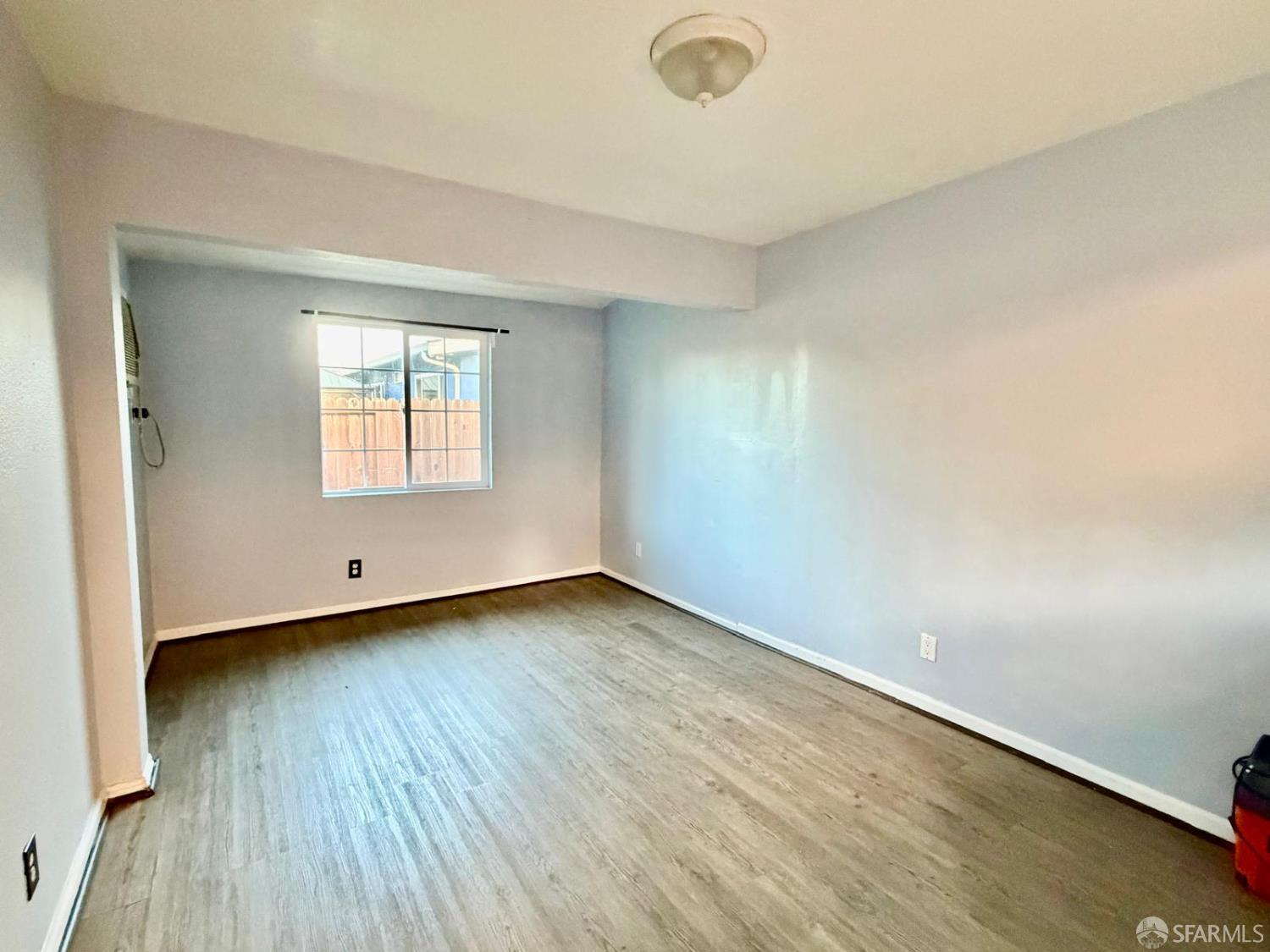 Detail Gallery Image 4 of 12 For 2719 Edward Ave, Concord,  CA 94520 - 3 Beds | 1 Baths