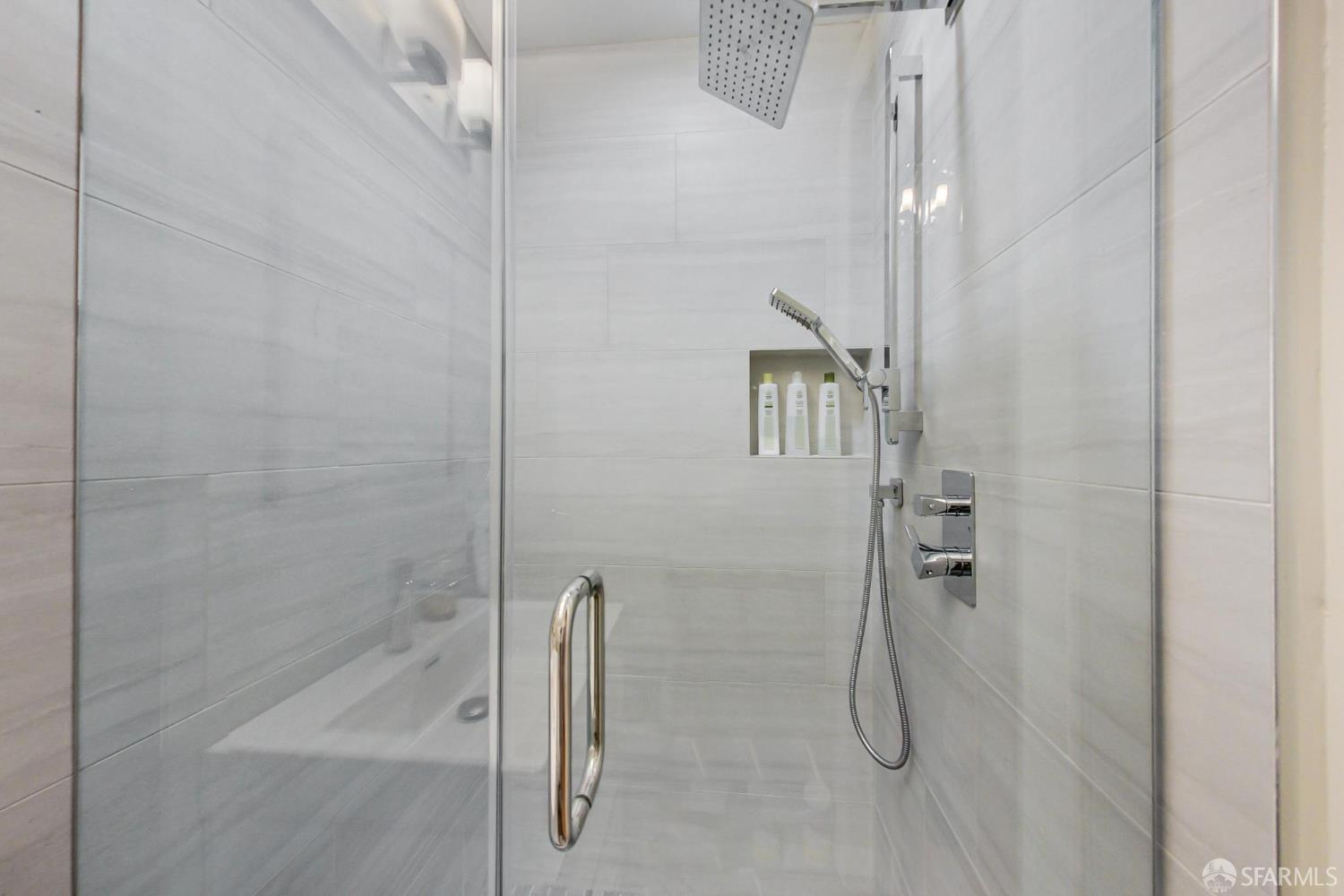 Detail Gallery Image 30 of 33 For 751 Capp St #753,  San Francisco,  CA 94110 - 6 Beds | 3 Baths