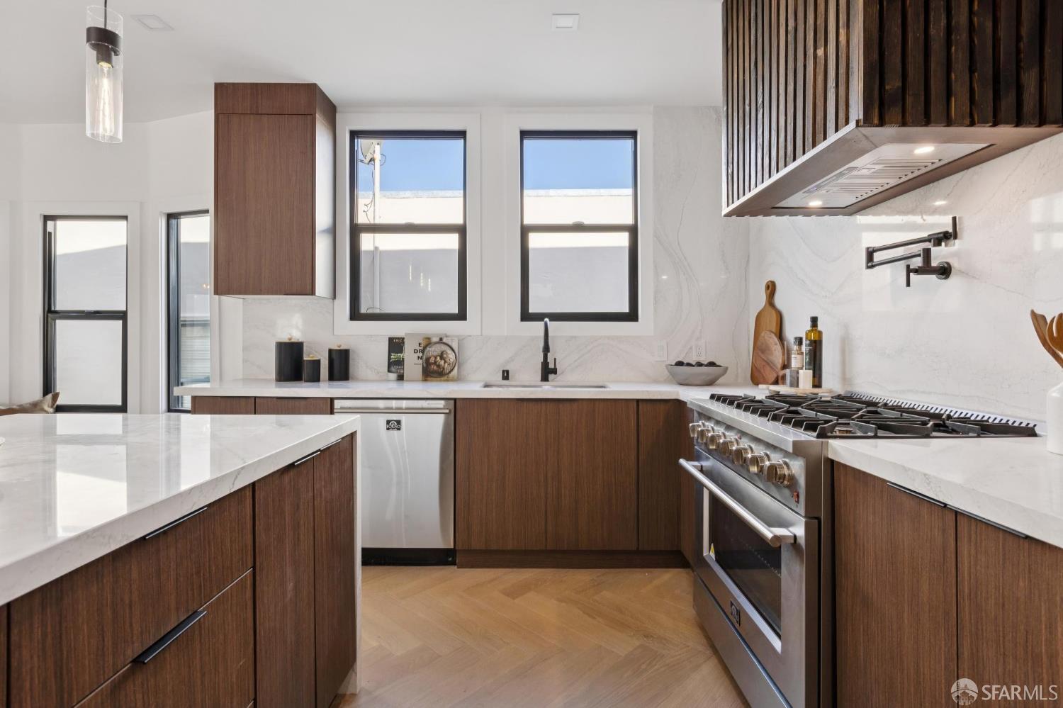 Detail Gallery Image 10 of 45 For 55 Upland Dr, San Francisco,  CA 94127 - 6 Beds | 5 Baths