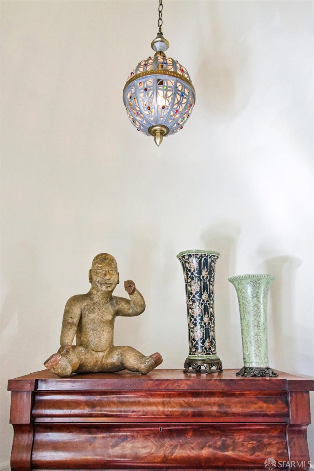 Detail Gallery Image 34 of 99 For 560 Lyon St, San Francisco,  CA 94117 - 5 Beds | 3/1 Baths