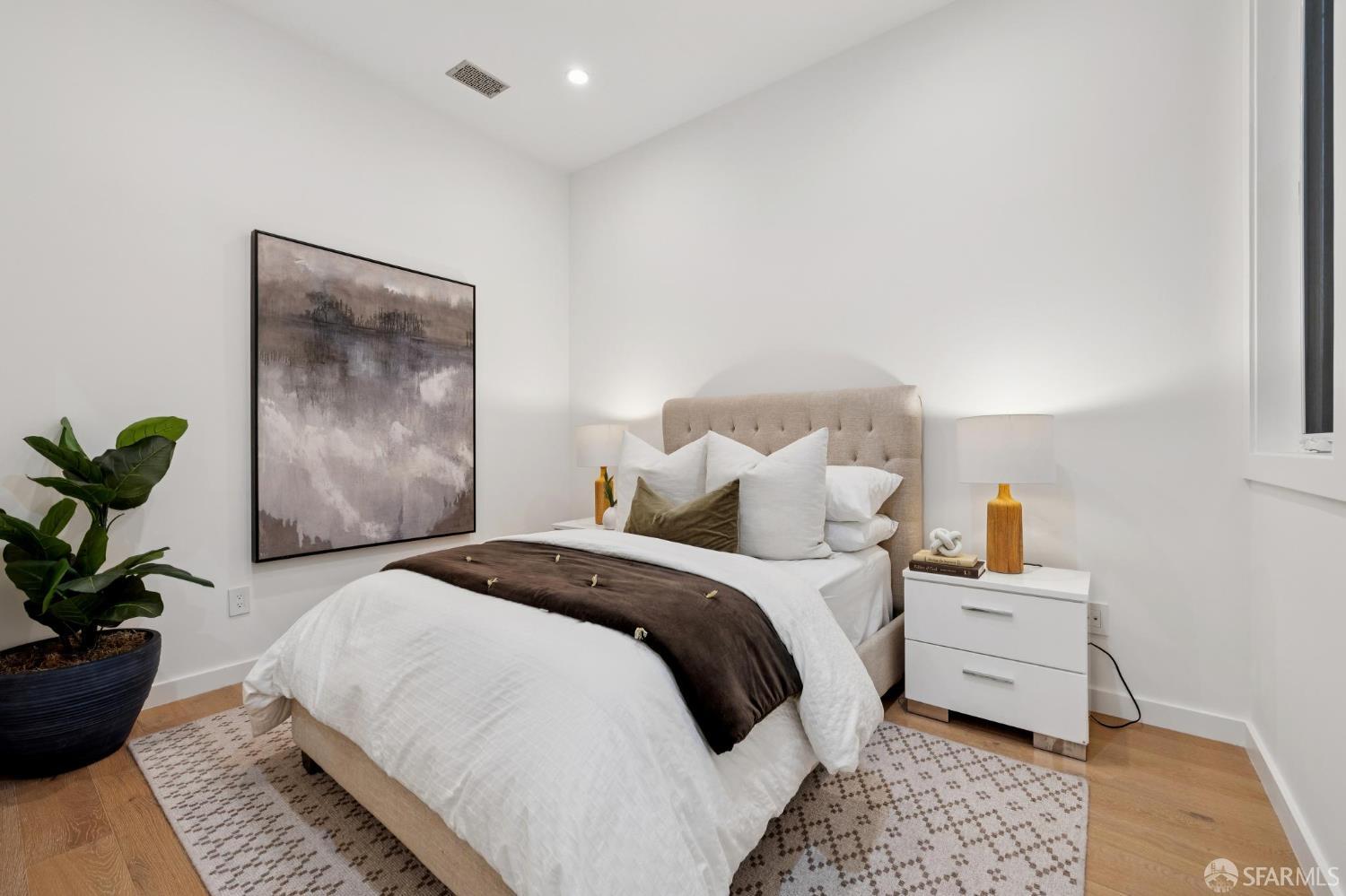 Detail Gallery Image 22 of 45 For 679 San Jose Ave, San Francisco,  CA 94110 - 4 Beds | 3 Baths