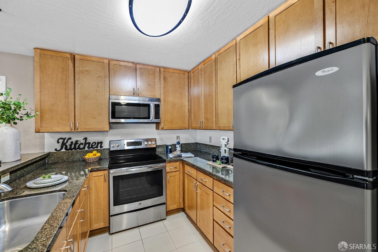 Detail Gallery Image 6 of 24 For 300 Murchison Dr #220,  Millbrae,  CA 94030 - 2 Beds | 2 Baths