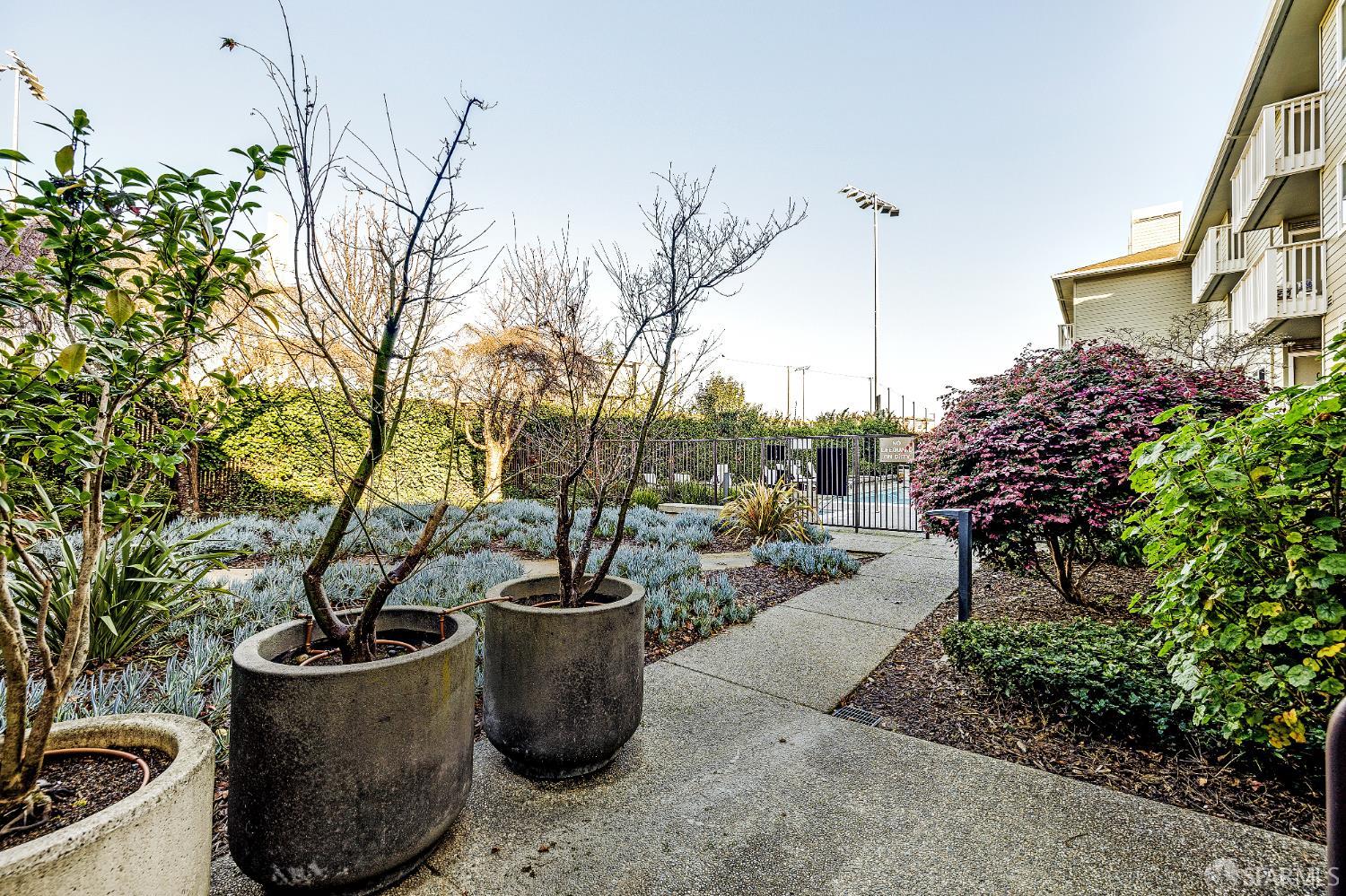 Detail Gallery Image 21 of 24 For 300 Murchison Dr #220,  Millbrae,  CA 94030 - 2 Beds | 2 Baths