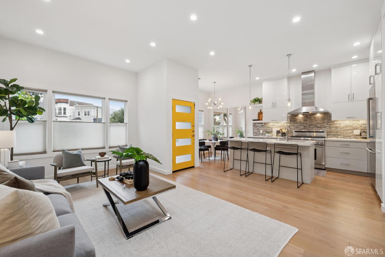 Detail Gallery Image 6 of 45 For 679 San Jose Ave, San Francisco,  CA 94110 - 4 Beds | 3 Baths