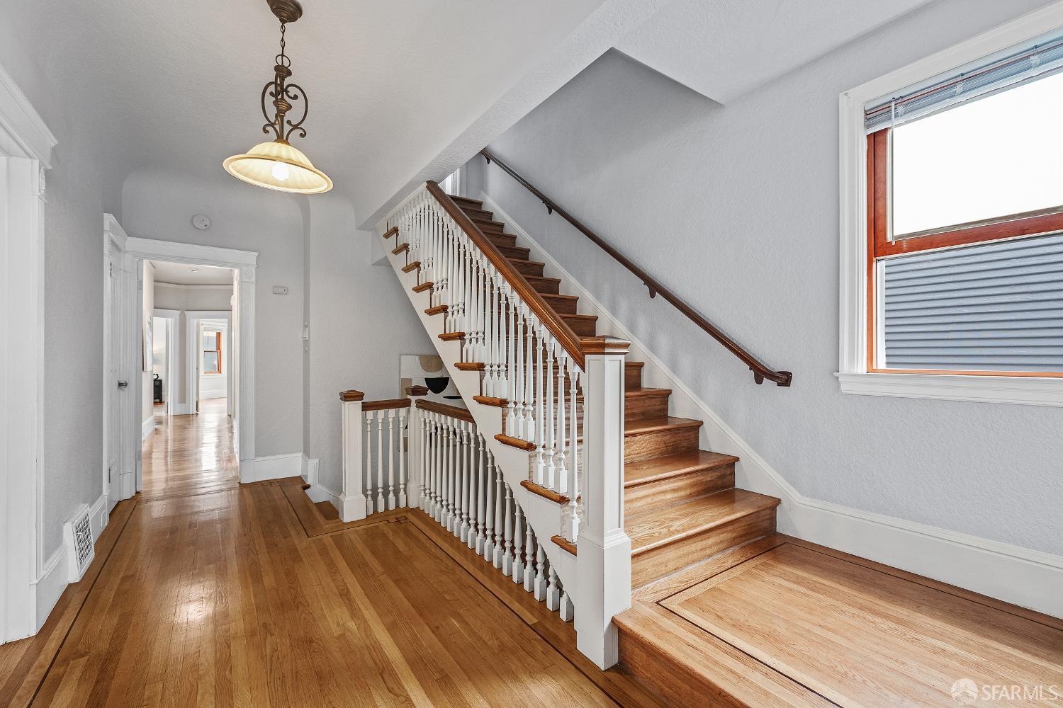 Detail Gallery Image 17 of 45 For 5600 Fulton St, San Francisco,  CA 94121 - 5 Beds | 3/1 Baths