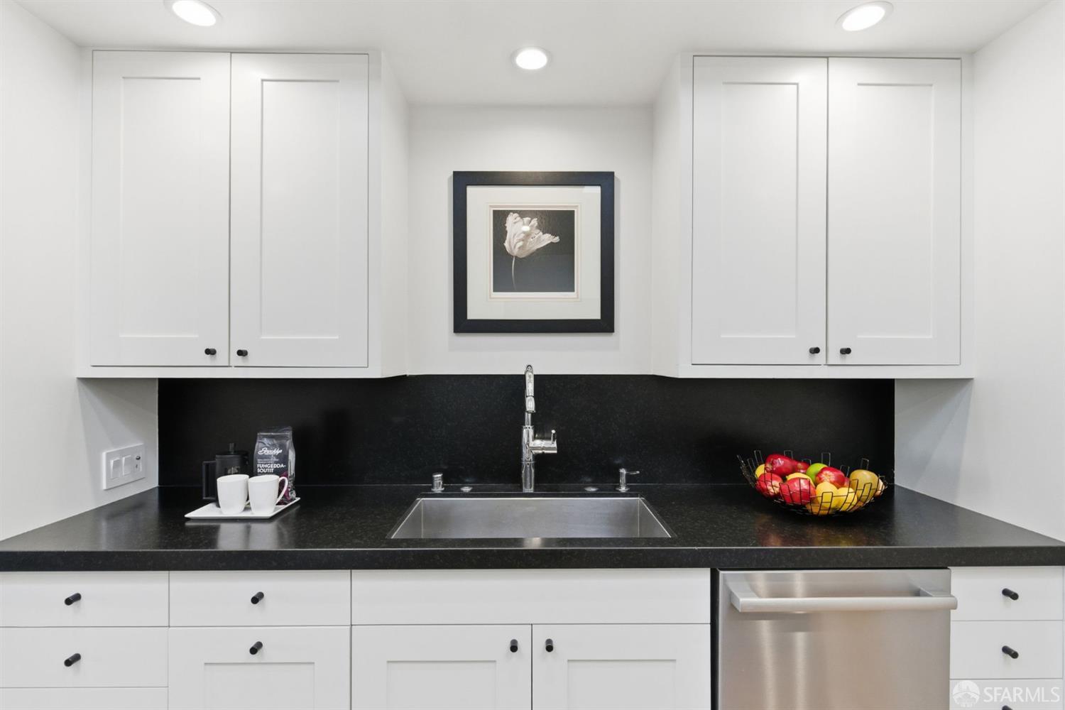 Detail Gallery Image 28 of 97 For 525 Arkansas St, San Francisco,  CA 94107 - 3 Beds | 2 Baths