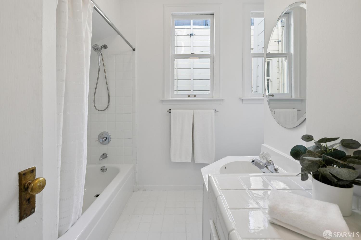 Photo #35: 426095545 Listing: Photo #35